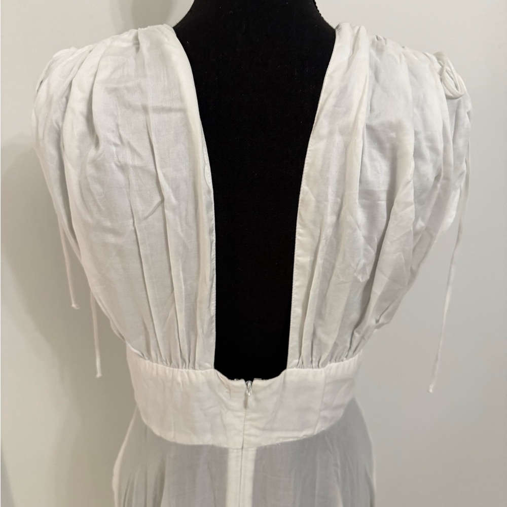 Gianni Bini White Flowy Beach Cover Up / Maxi Dress - Picture 7 of 10
